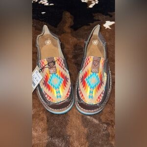 Women’s Ariat Cruisers